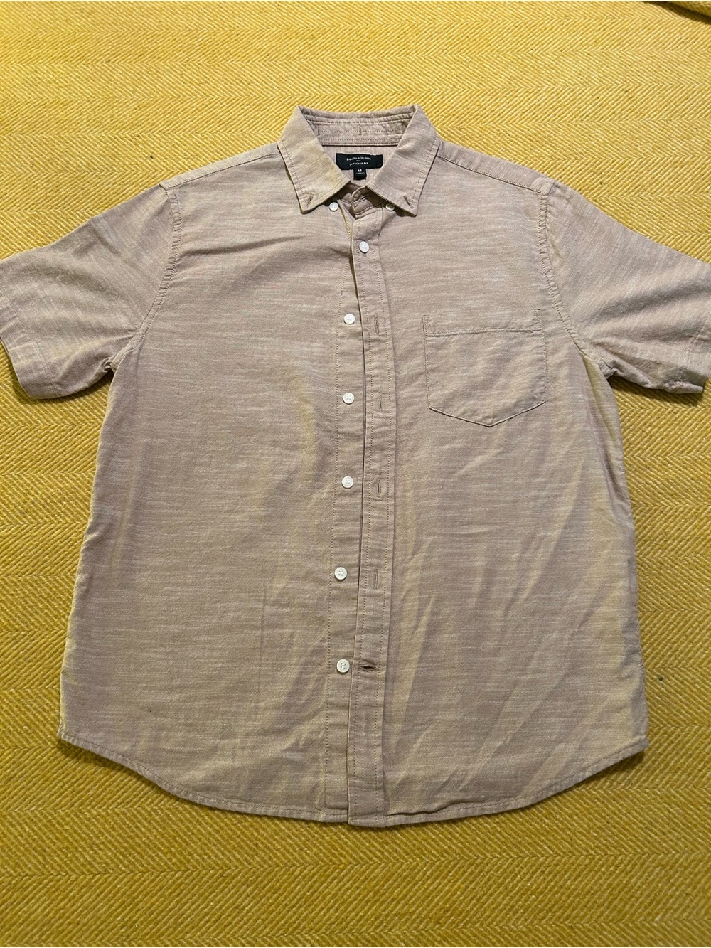 Banana Republic Men's Short-Sleeve Button-Down Shirt in Beige
